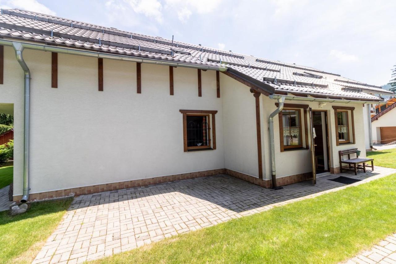 Family Apartments Доновали Екстериор снимка